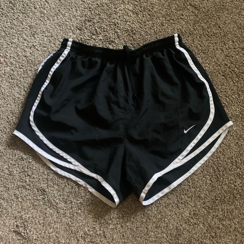 Nike Women’s Tempo Dry Core 3” Running Shorts